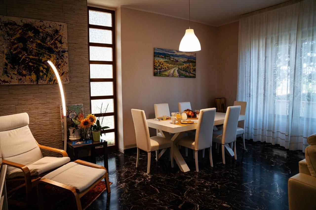 Il Girasole Bed & Breakfast Basciano Екстериор снимка